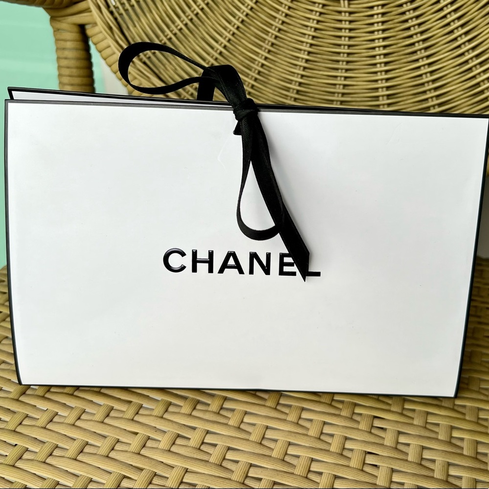 CHANEL Medium Limited Edition Signature Gift Bag/Box + Shredded Tissue